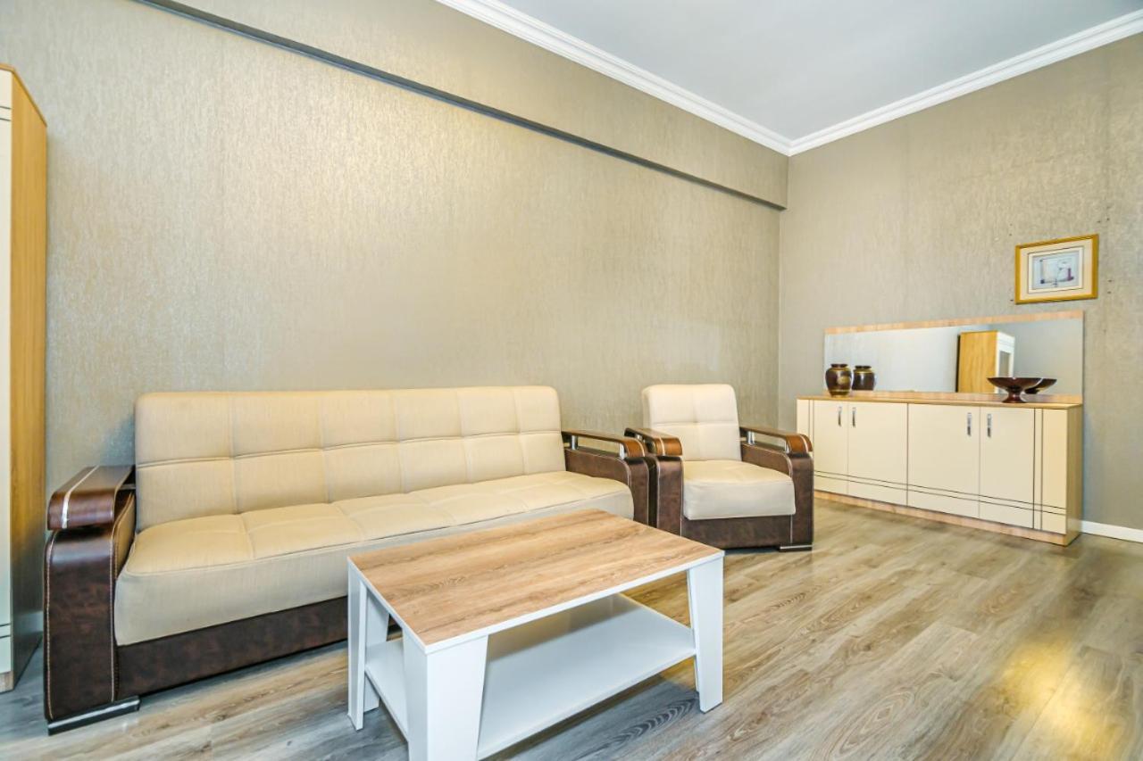 M Estate 1 room Targovi Baku Exterior foto