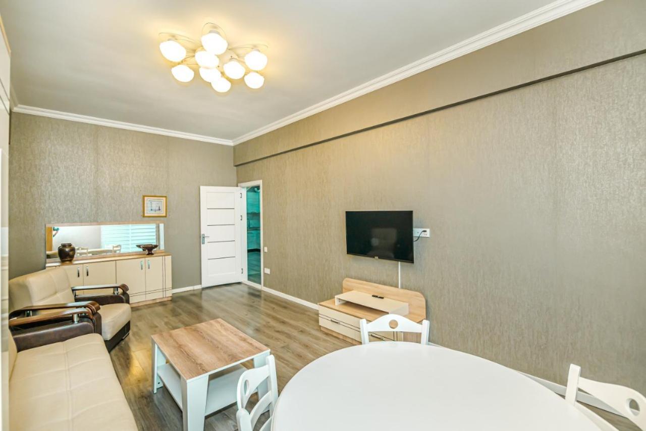 M Estate 1 room Targovi Baku Exterior foto